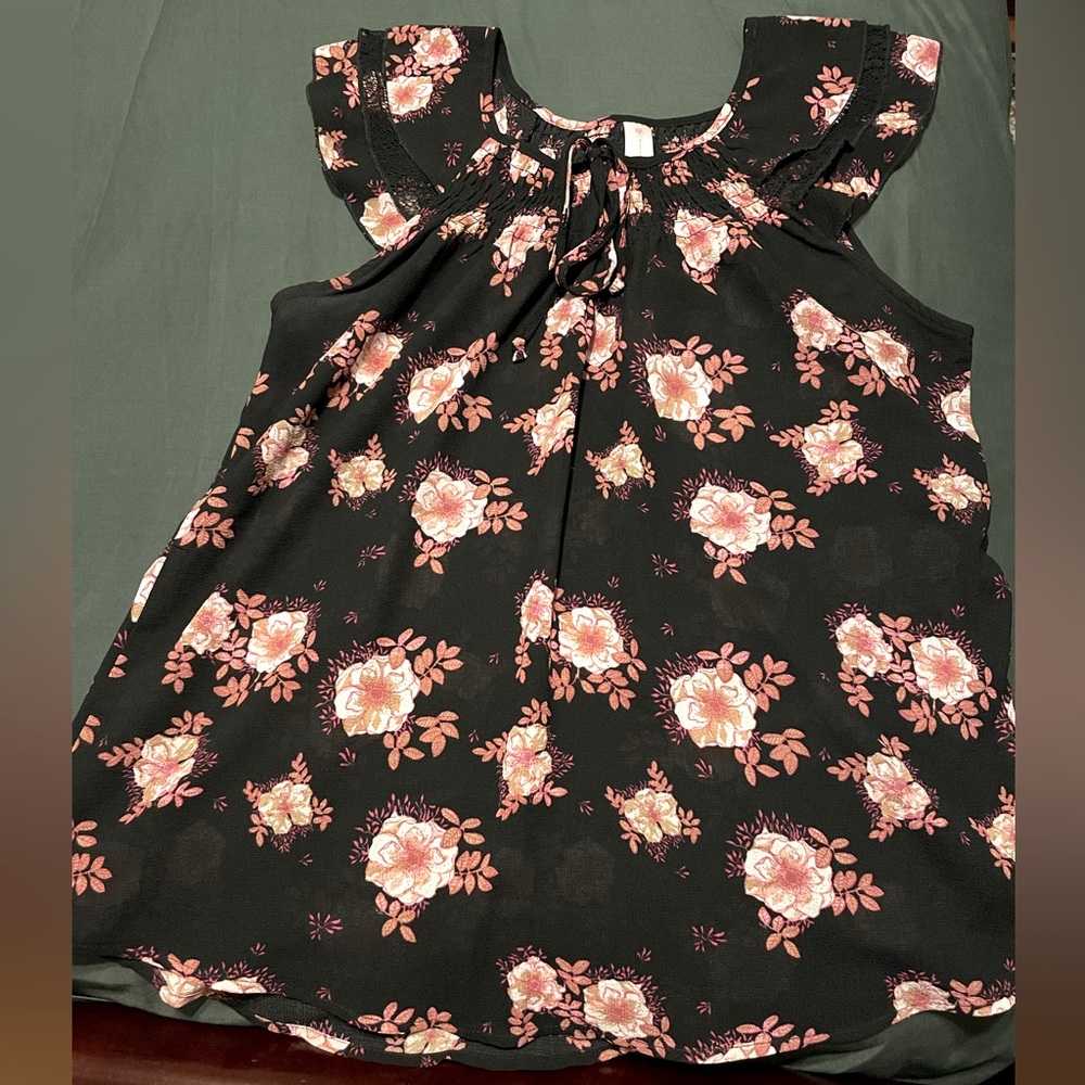 Floral butterfly sleeve top